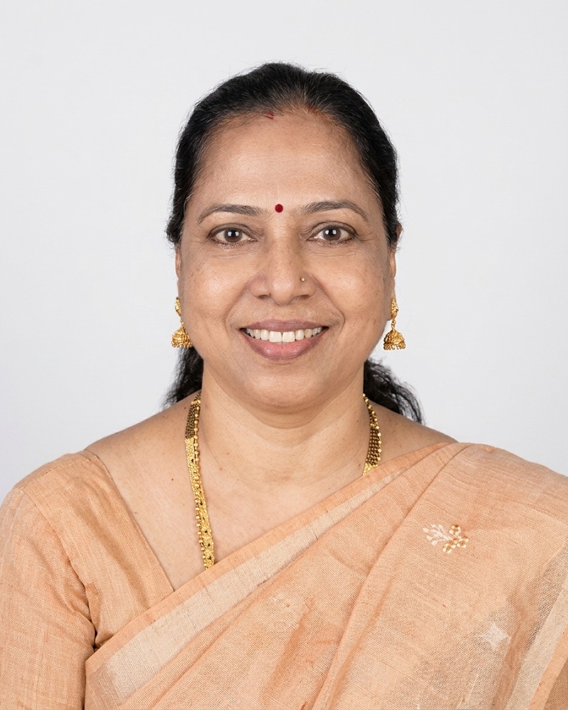 Meena Badhu Barve - Part time Cleaner and Cook and Baby Sitter in Kurla West in Mumbai
